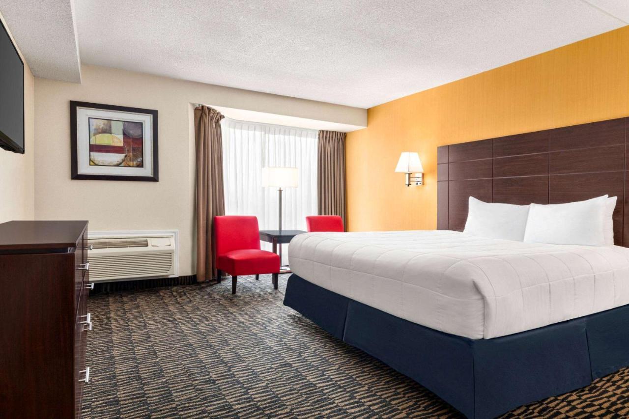 Ramada Plaza By Wyndham Niagara Falls Eksteriør billede