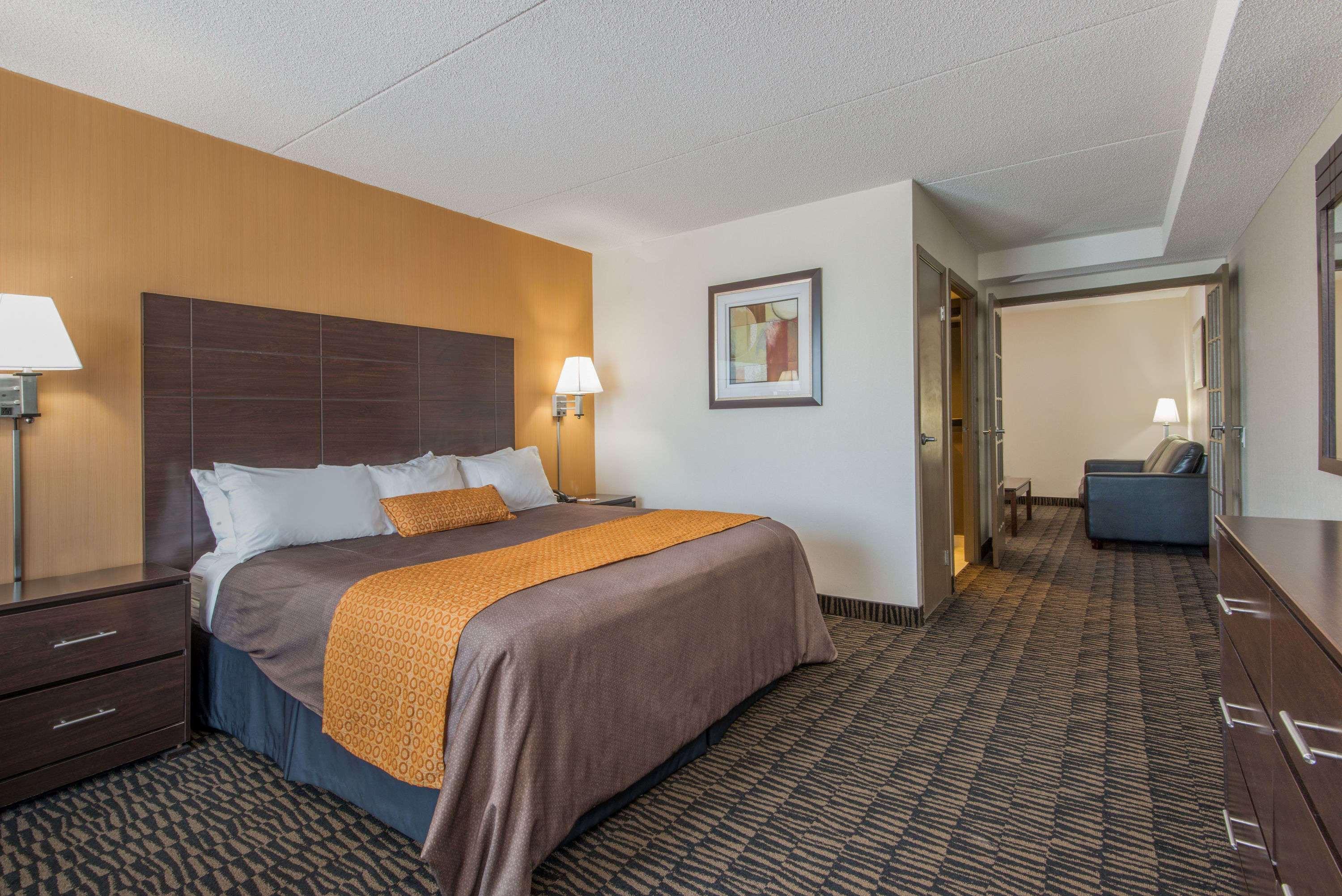 Ramada Plaza By Wyndham Niagara Falls Eksteriør billede