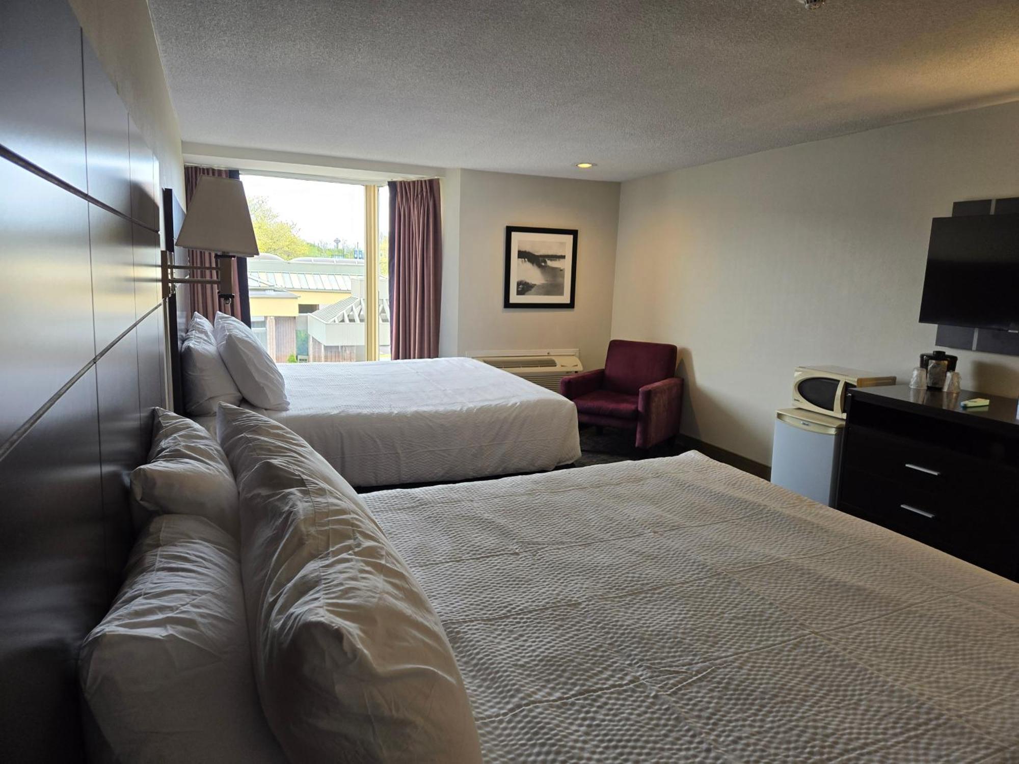 Ramada Plaza By Wyndham Niagara Falls Eksteriør billede