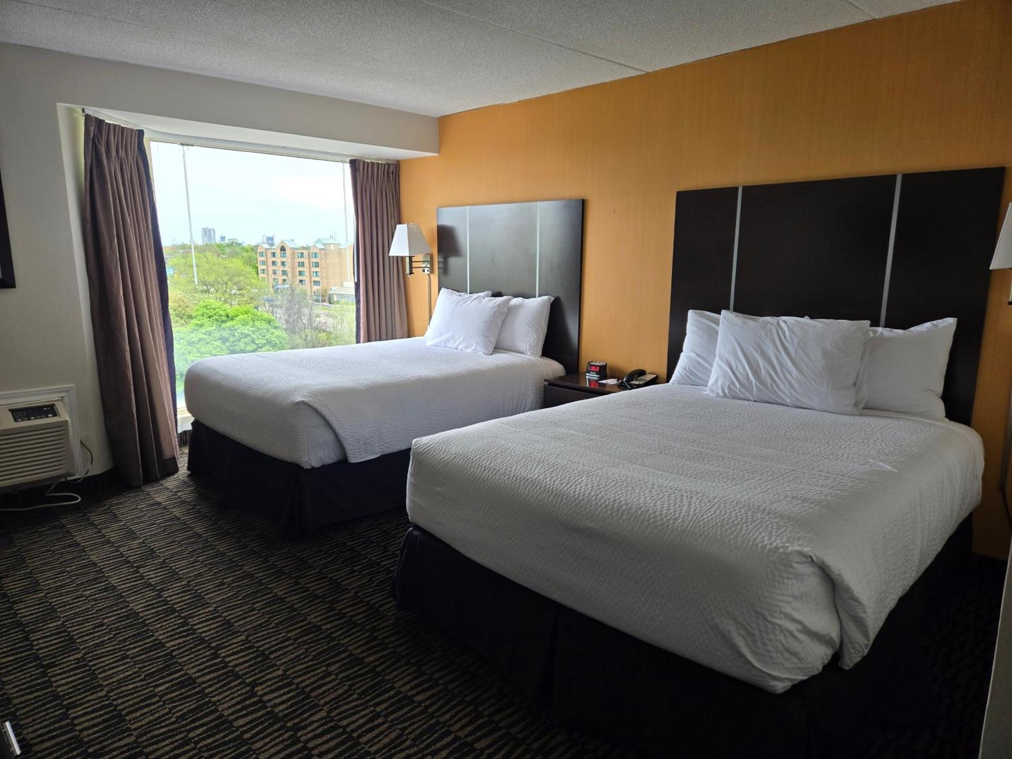 Ramada Plaza By Wyndham Niagara Falls Eksteriør billede