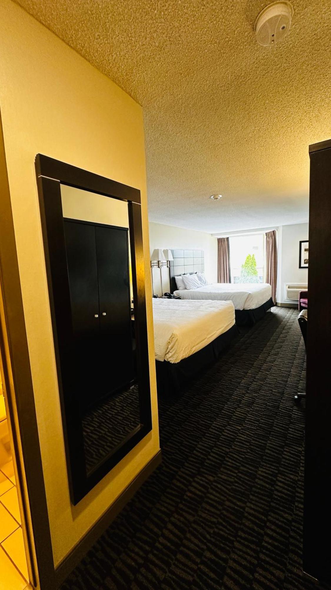 Ramada Plaza By Wyndham Niagara Falls Eksteriør billede